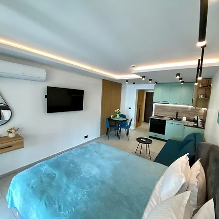 Deep Blue Horizon By The Sea Appartement Baltsjik